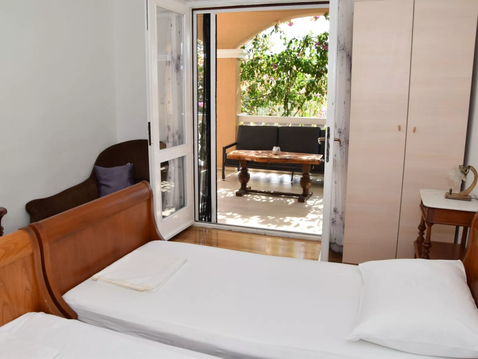 Ruhige Ferienwohnung mit Terrasse und Garten