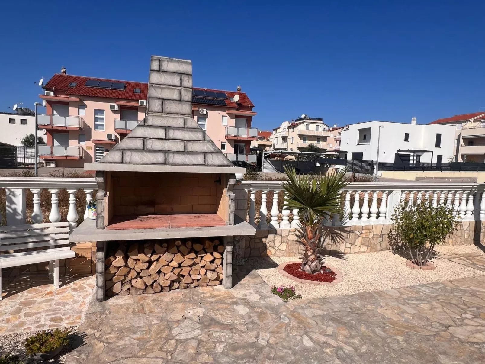 Wohnung "Ivić 2" mit Terrasse