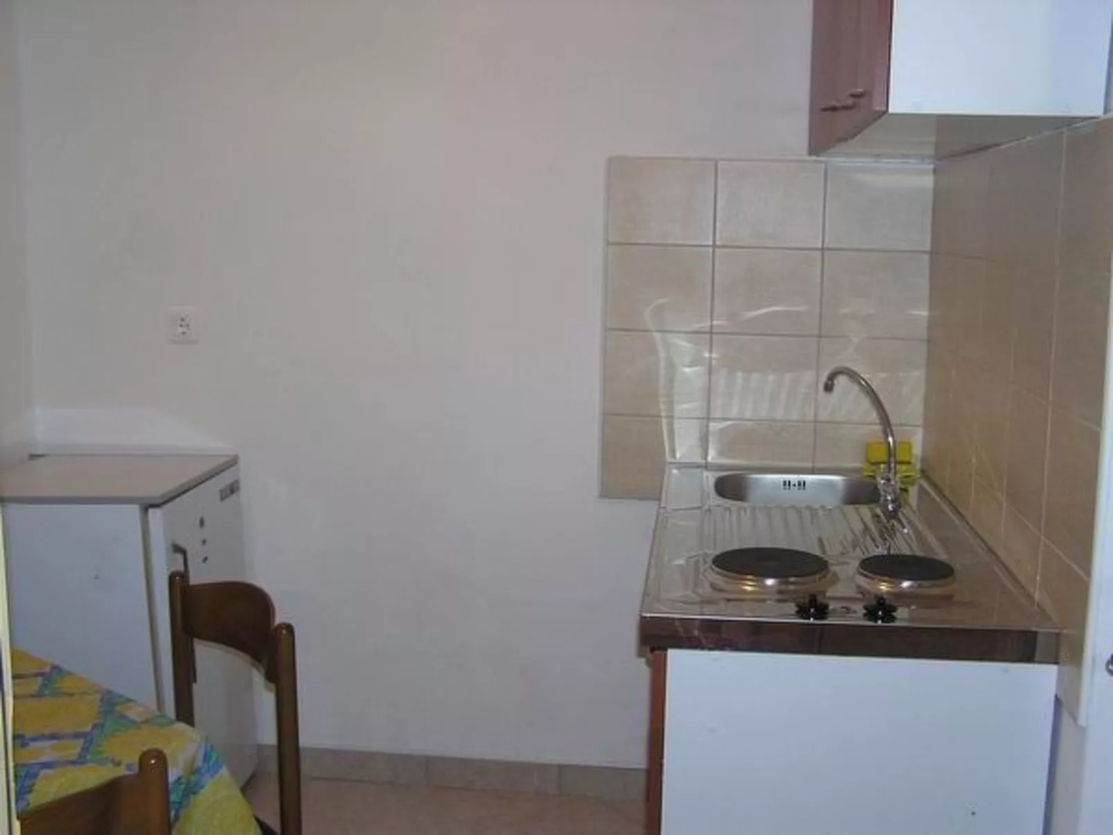 Für 2 Personen  + 1 Kind ca. 30 m&sup2; in Šilo, Adriaküste Kroatien (Kroatisch
