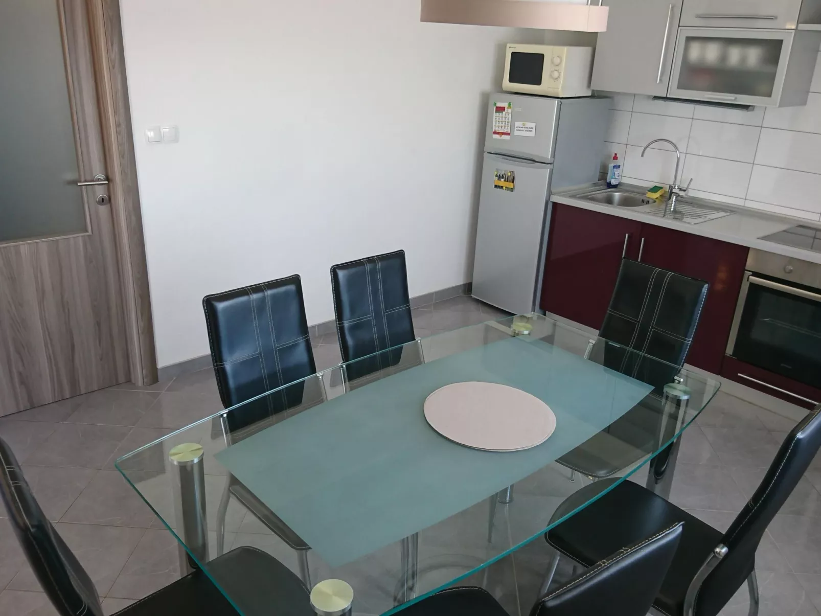 "Maya 1" mit Blick auf das Wasser-Binnen