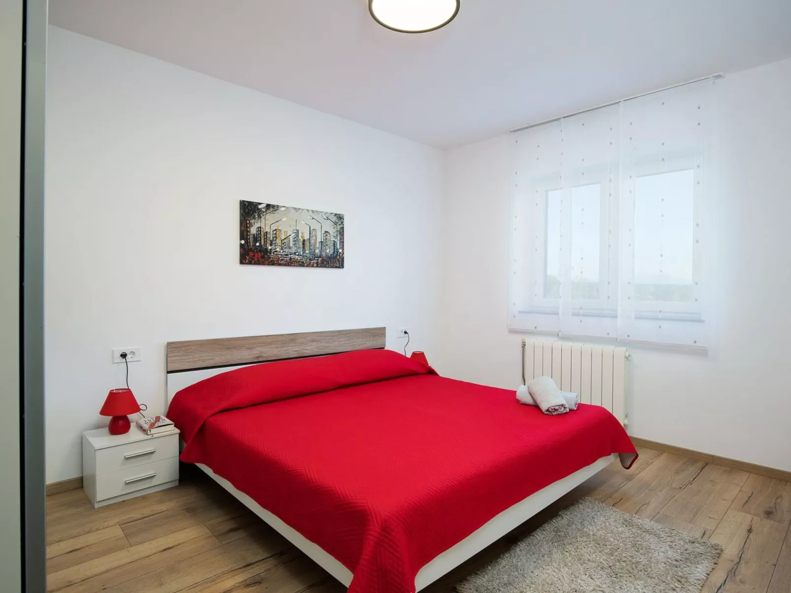 3-Schlafzimmer-Wohnung mit Gemeinschaftspool-Binnen