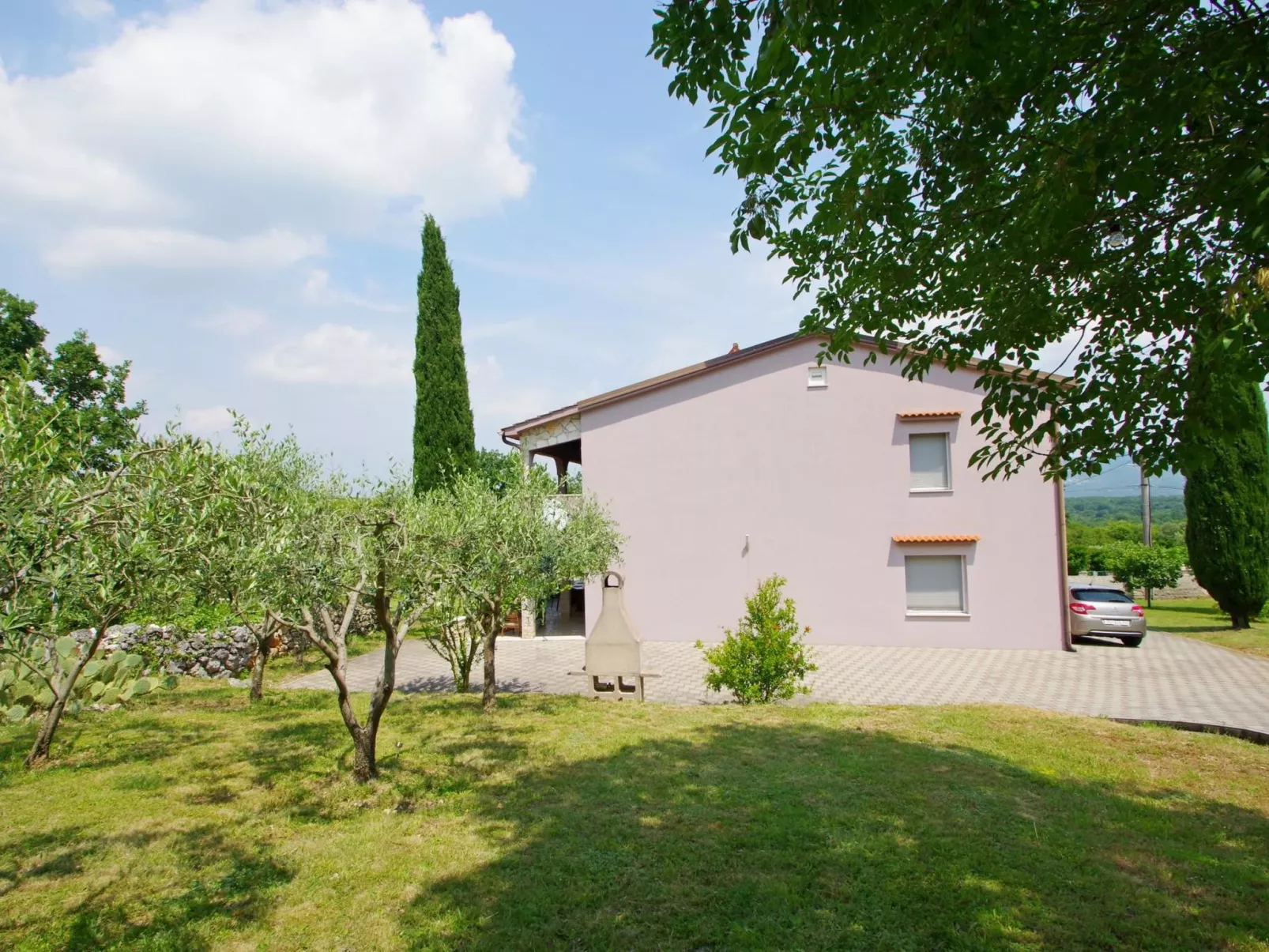 Wohnung in Rakalj mit privatem Parkplatz-Buiten