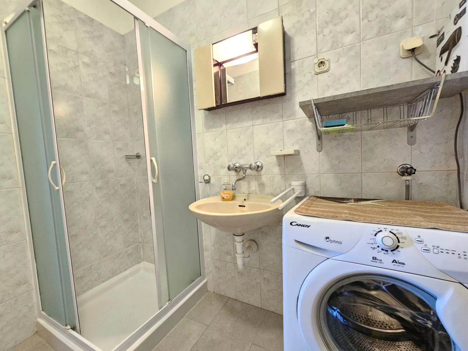 Wohnung für 7 Personen mit Terrasse und Meerblick