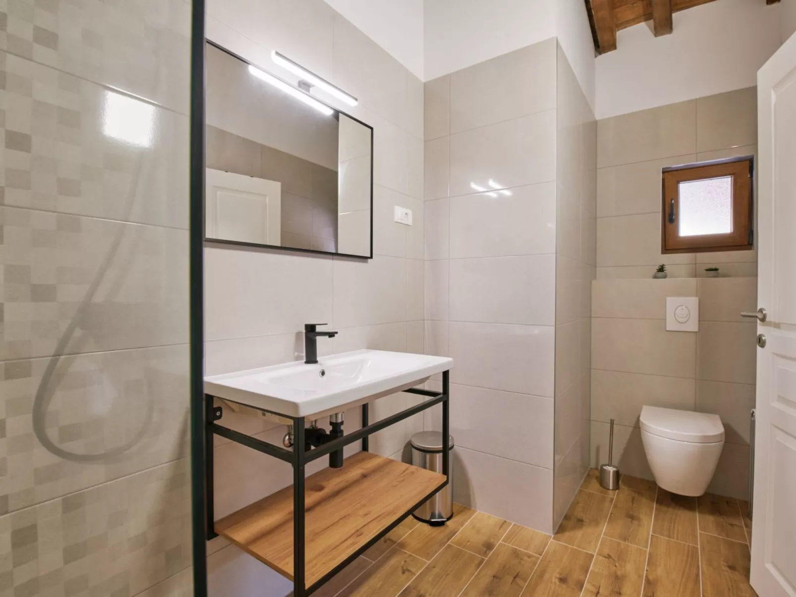 Wunderschöne Villa mit privatem Fitnessstudio und Pool - TA Leut-Binnen