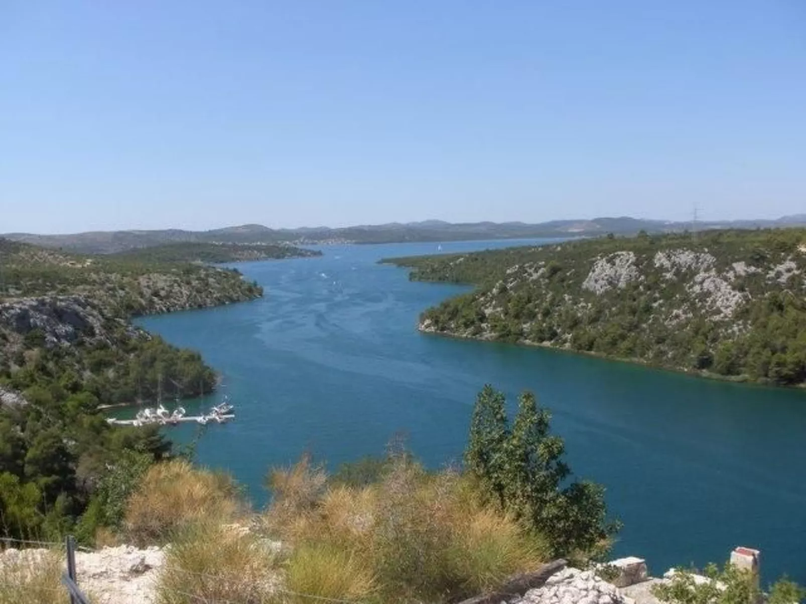 Mit Blick auf das Wasser-Buiten