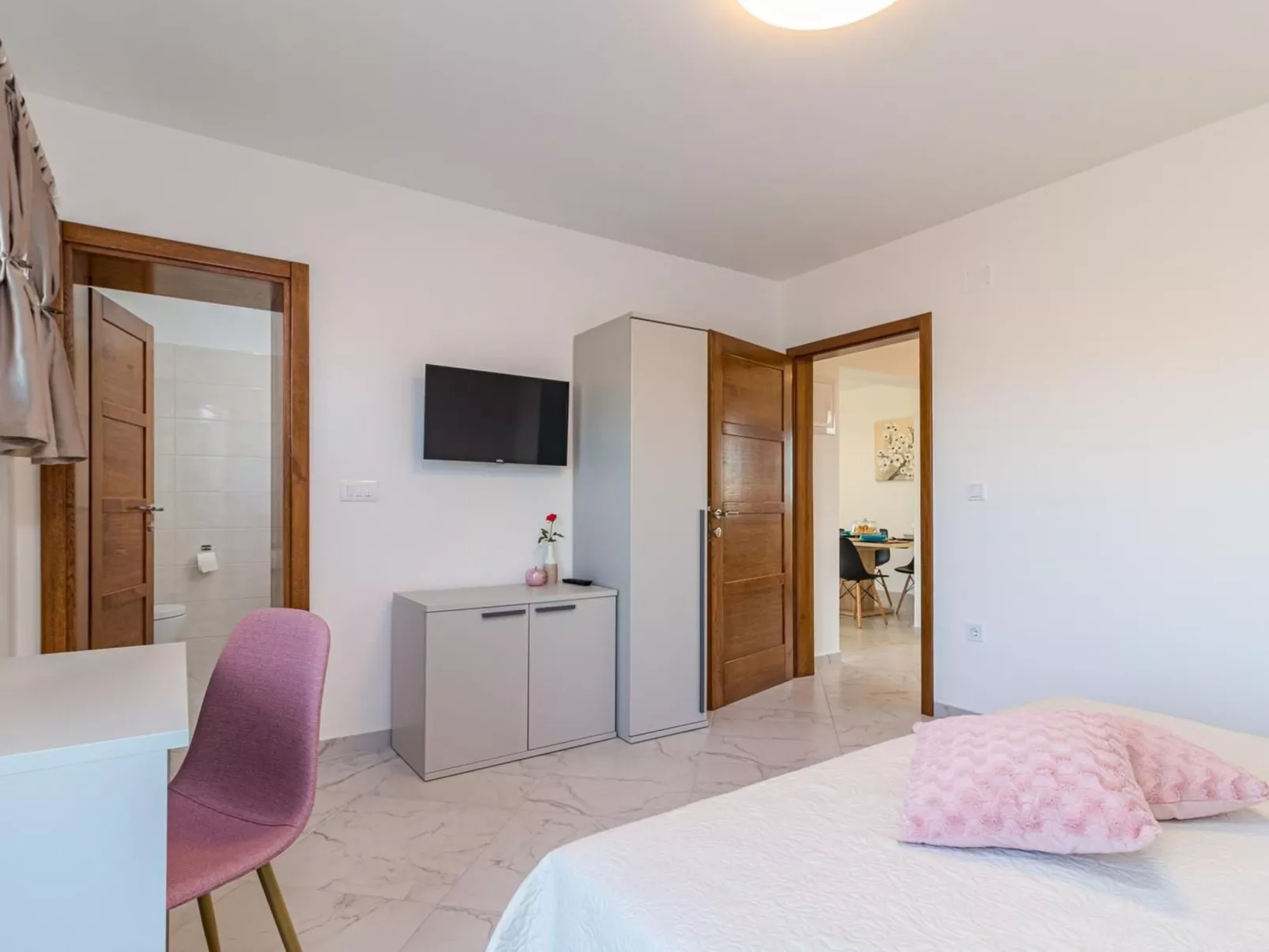 Ferienvilla "Villa Berg" mit privatem Pool-Image-tags.info