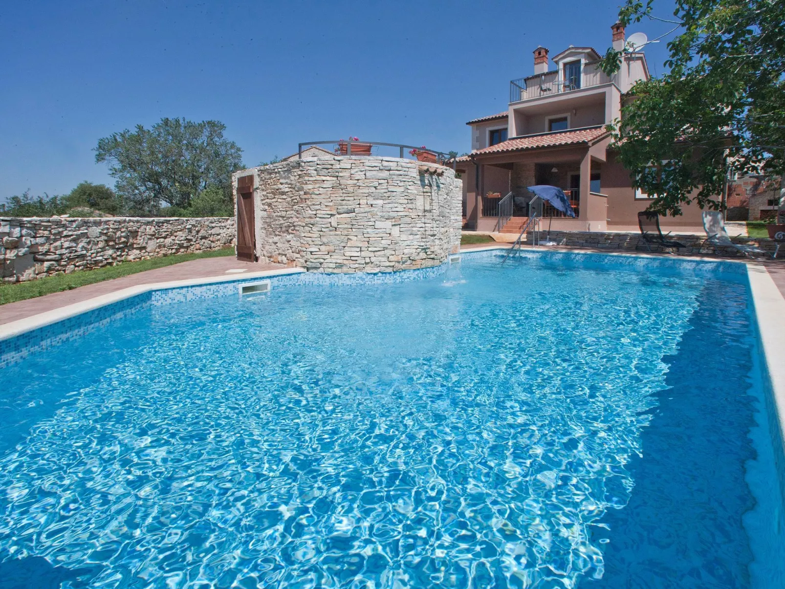 Haus in Cukrići mit privatem Pool-Buiten