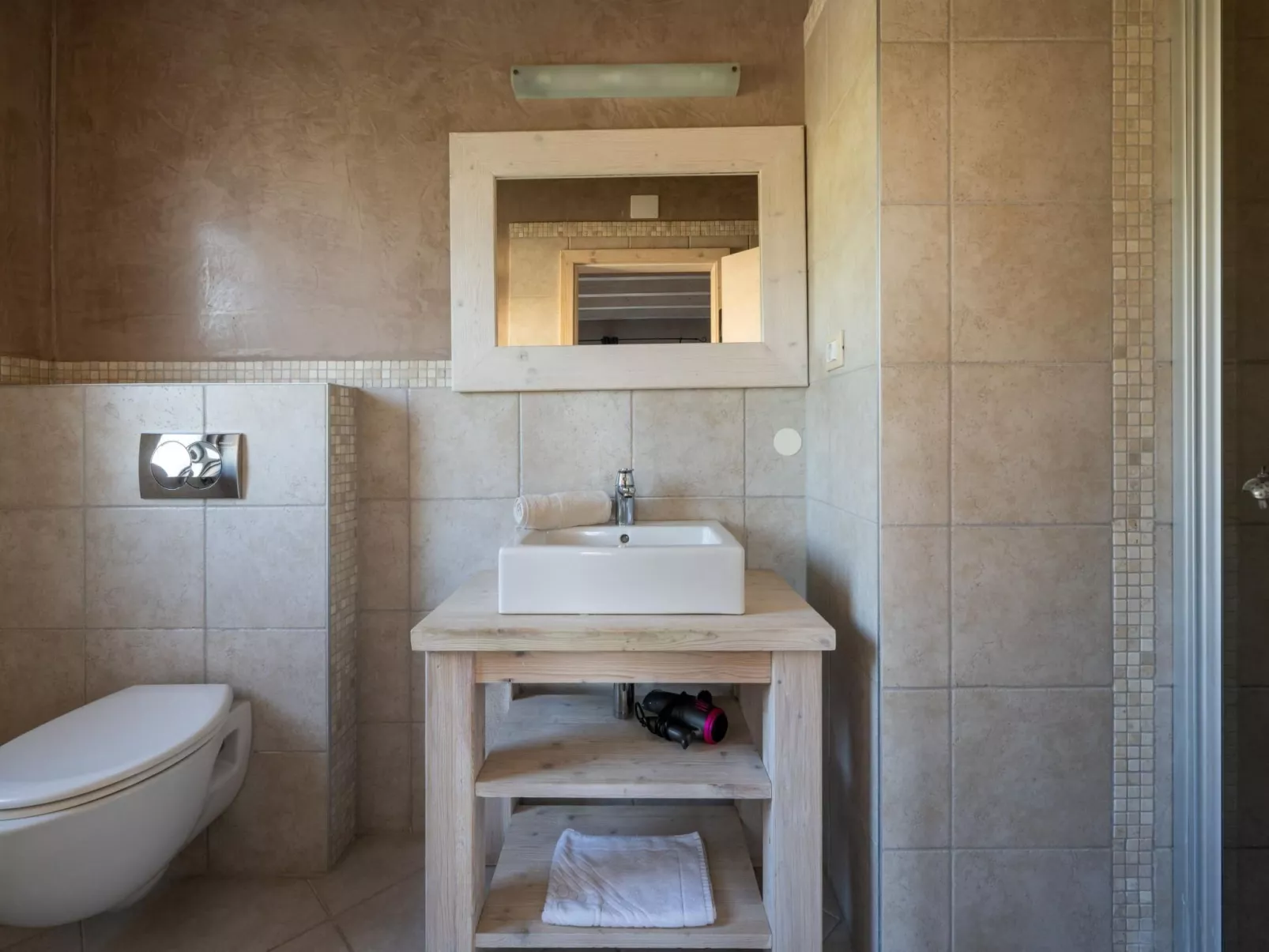 8-Schlafzimmer-Villa Bianca mit Pool, Sauna, Billard-Binnen