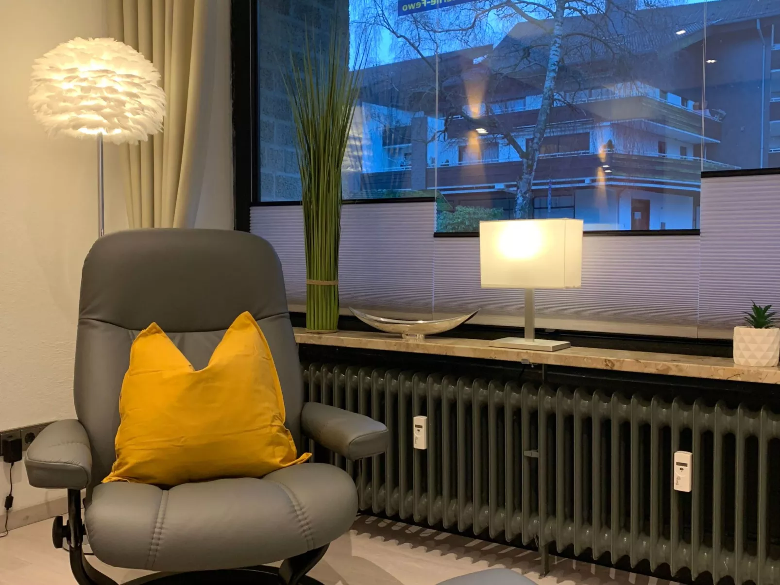 Ferienwohnung mit Boxspringbett-Buiten