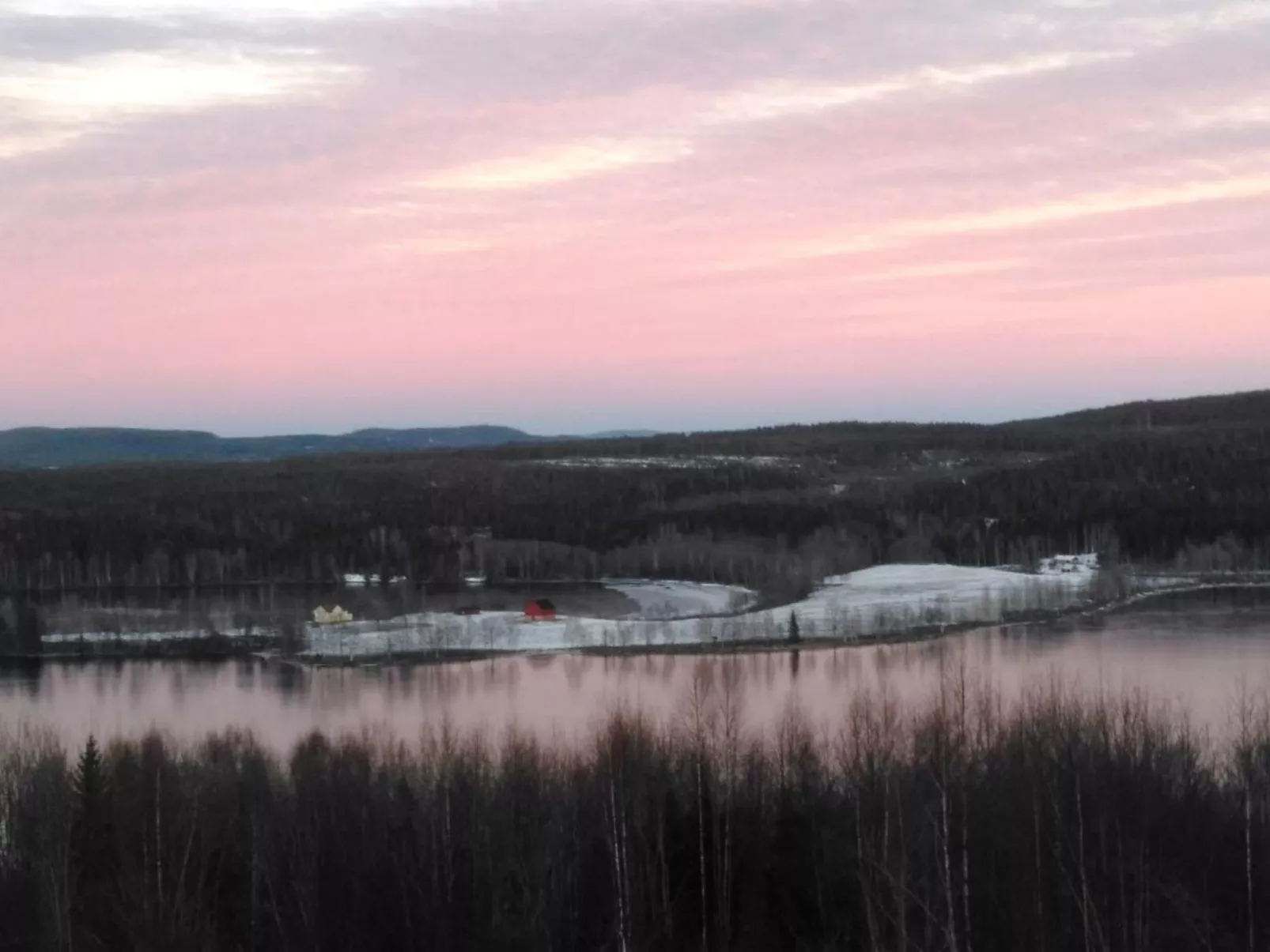 Tolles Ferienhaus in Sunne mit Großer Terrasse-Buiten