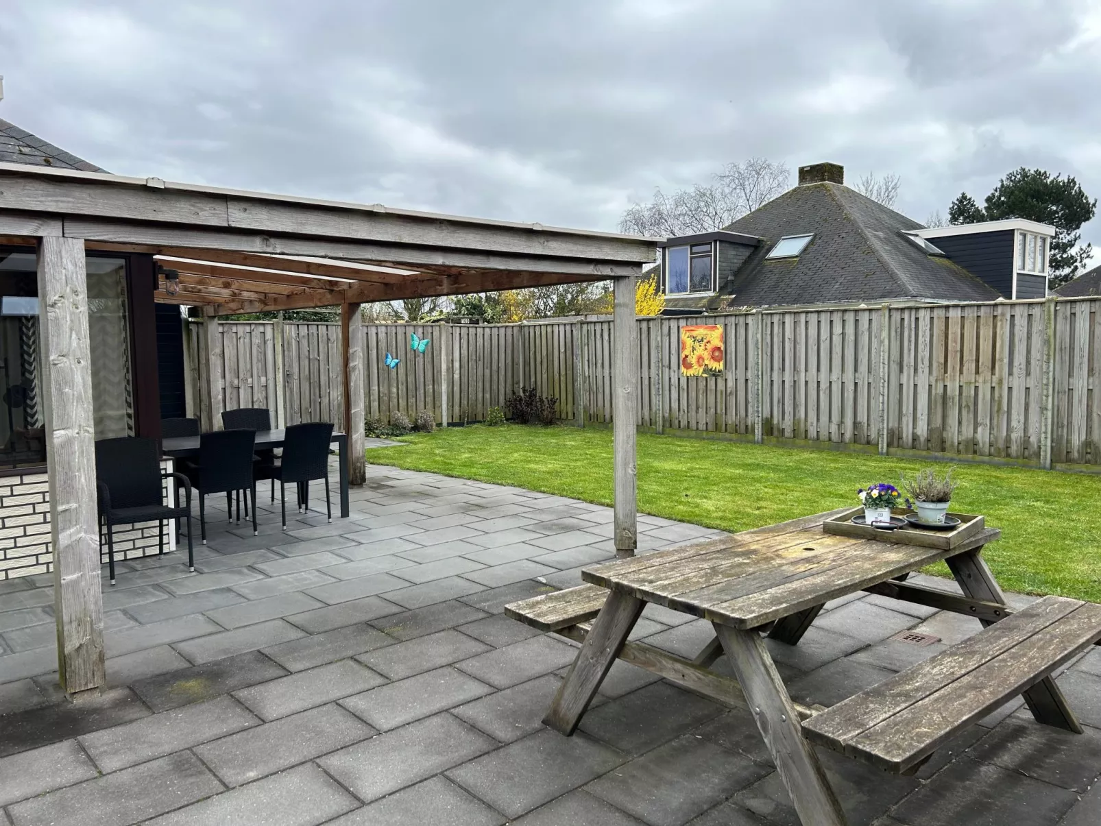 Gemütliche Hütte-Buiten