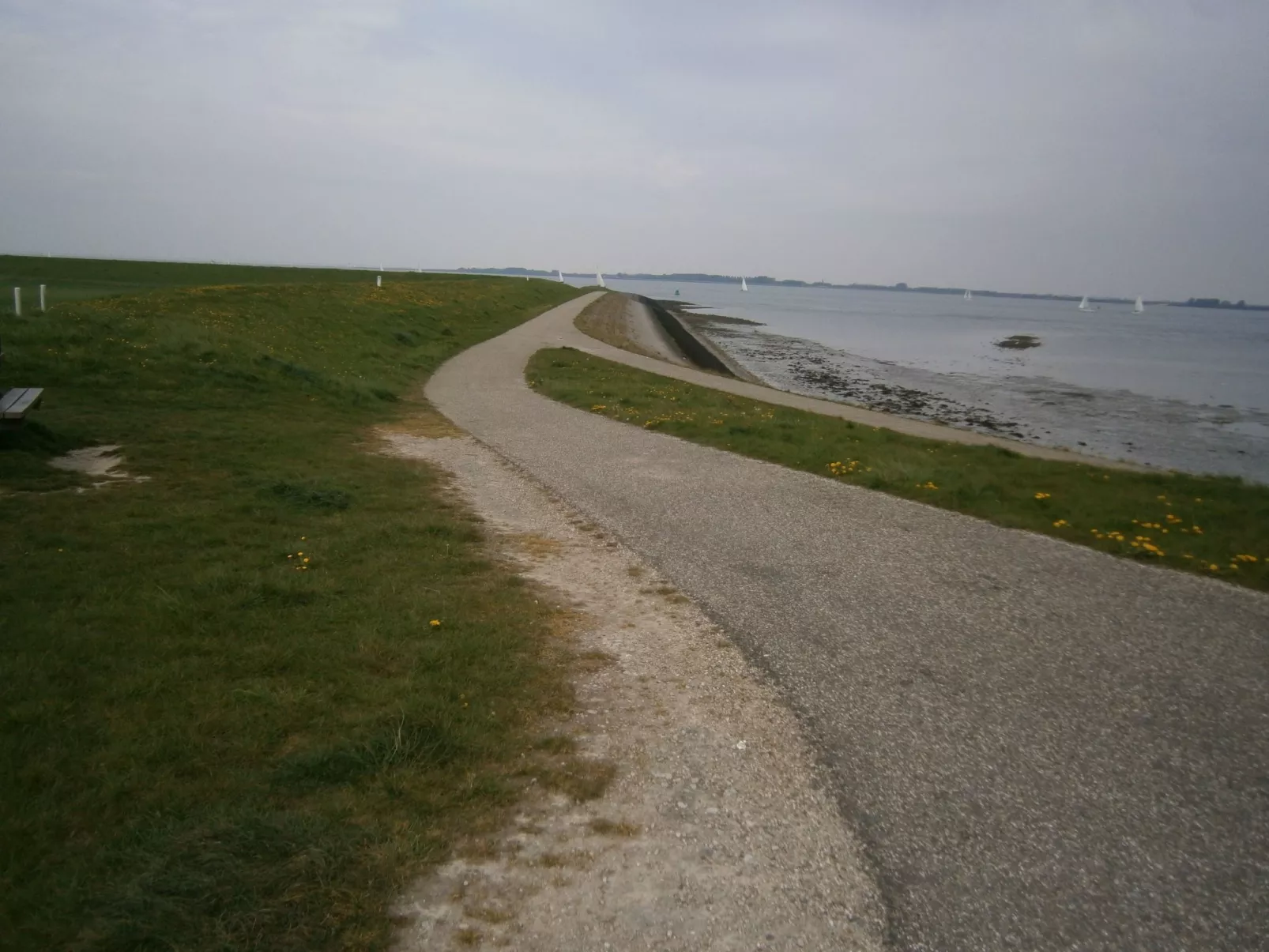 Doppelhaushälfte für sechs Personen in einem Ferienpark in der Nähe von Staveni