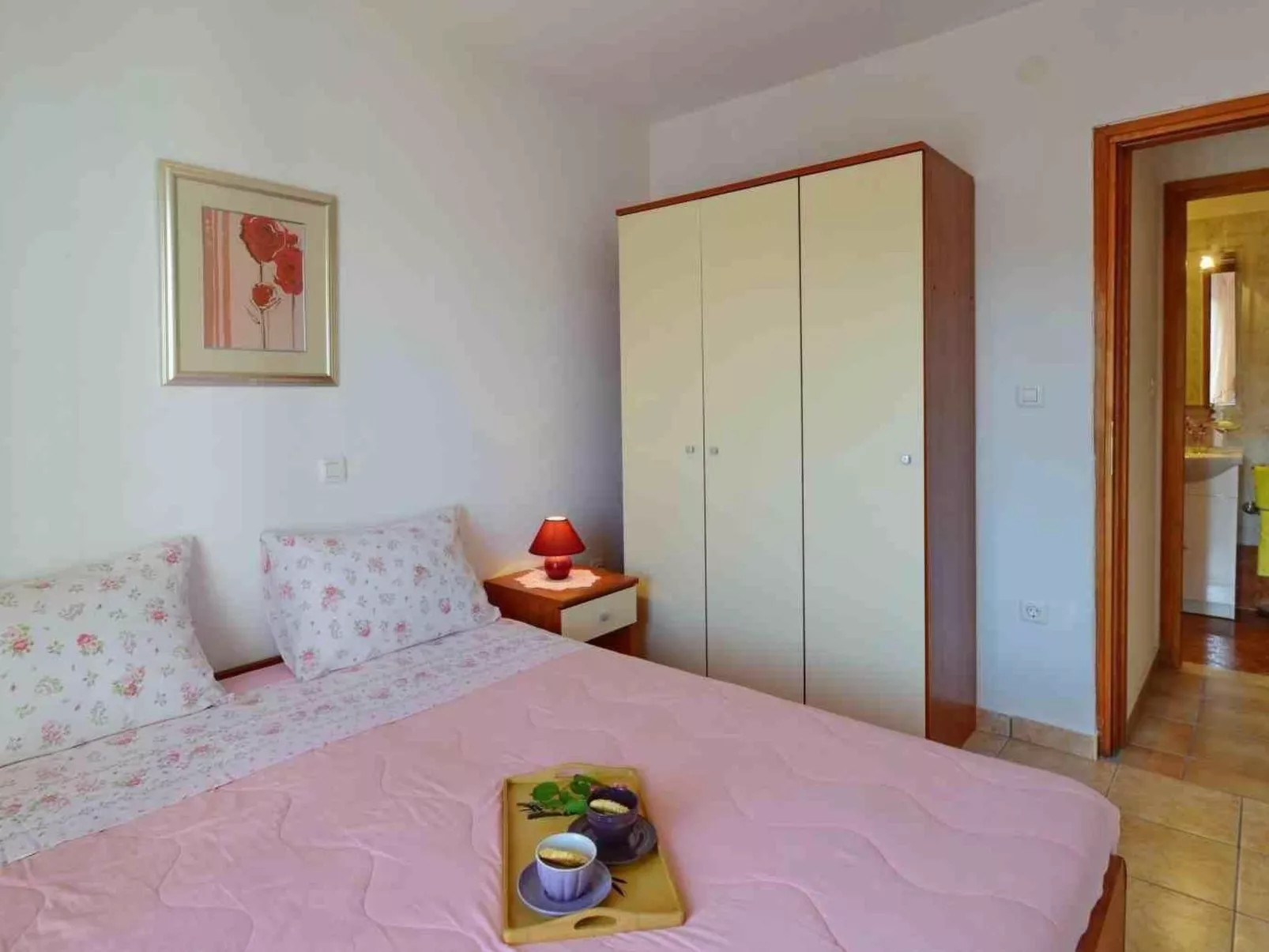 'Villa Ivisa' mit eigenem Pool-Binnen