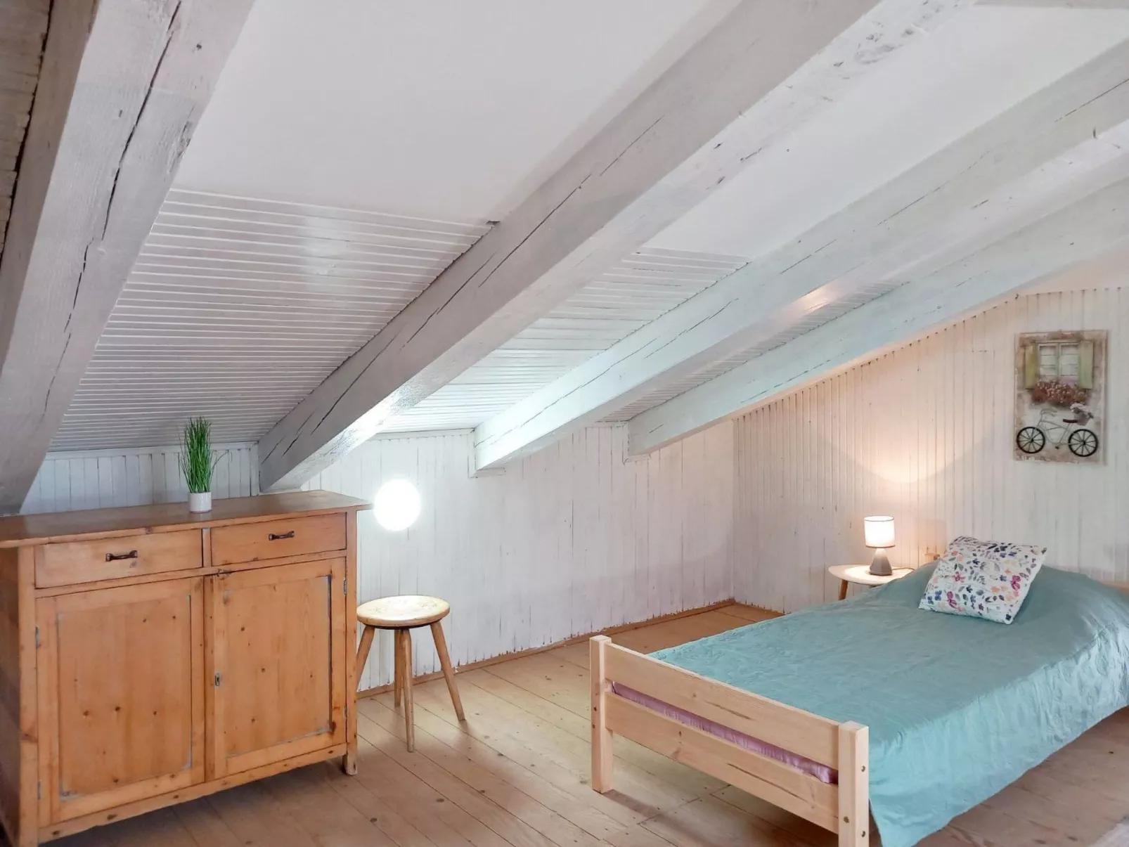 Mit privatem Schwimmbad-Binnen