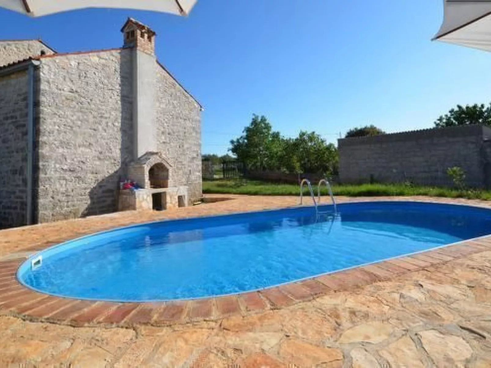 In Bratulići mit Privatem Pool