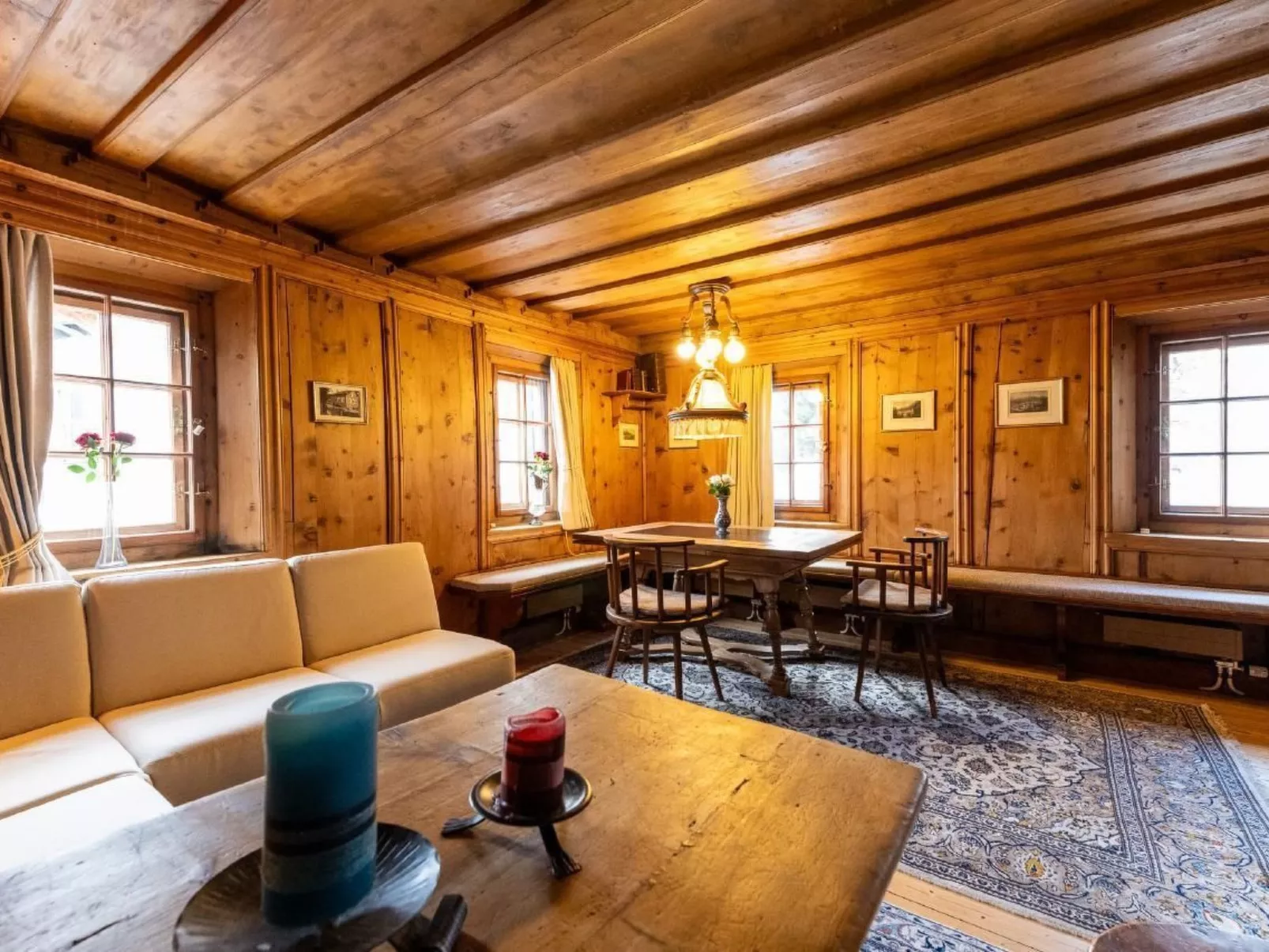 Chesa Sela Historisches Engadinerhaus (1641)