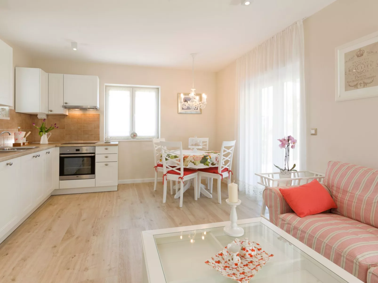 Luxuriöse Steinvilla mit privatem Swimmingpool und herrlichem Meerblick-Binnen