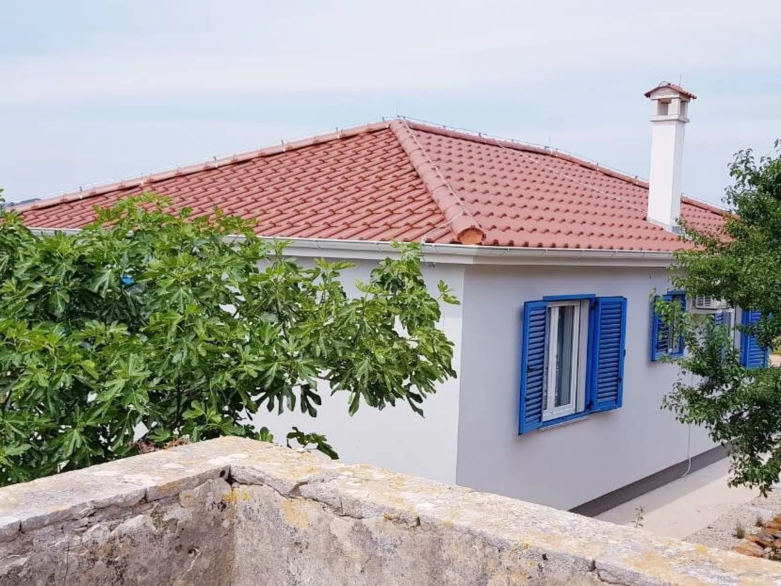 "Ena" mit Blick auf das Wasser-Buiten