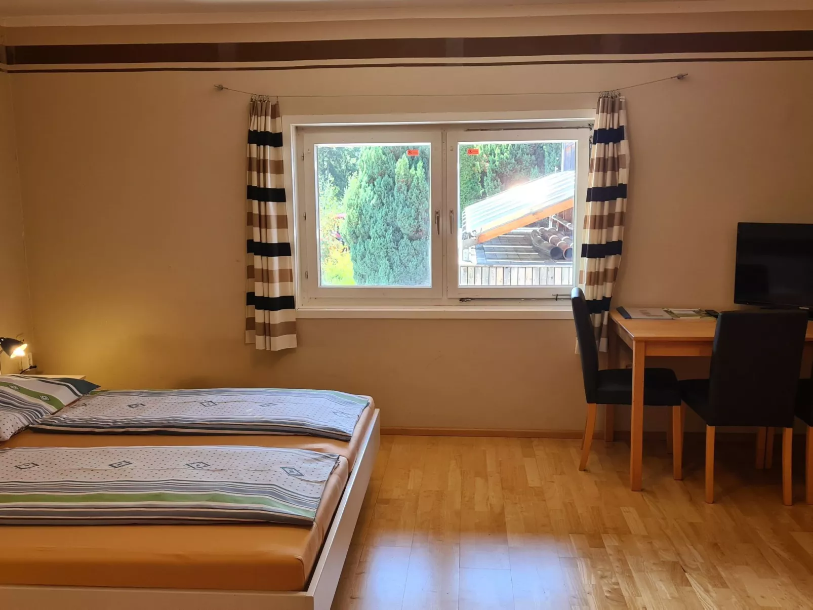 Mit Balkon und herrlichem Ausblick-Binnen