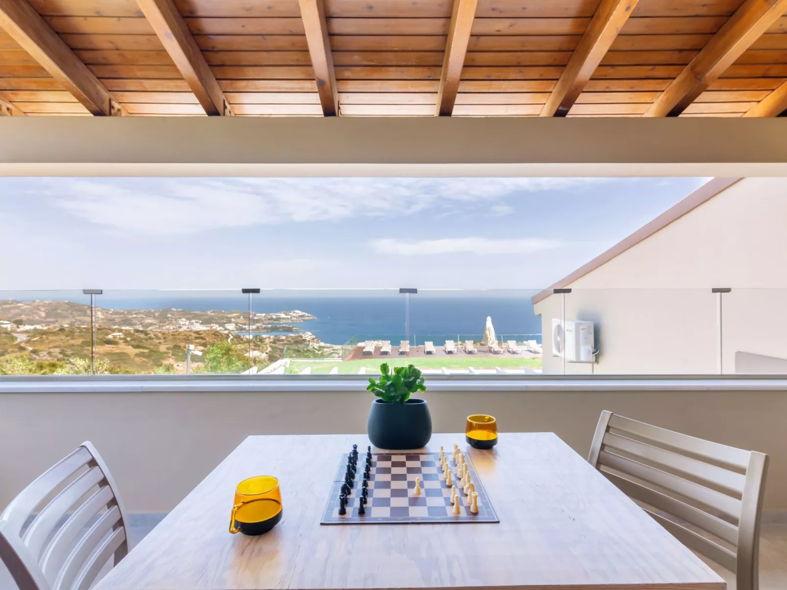 Ferienvilla mit privatem Pool-Buiten