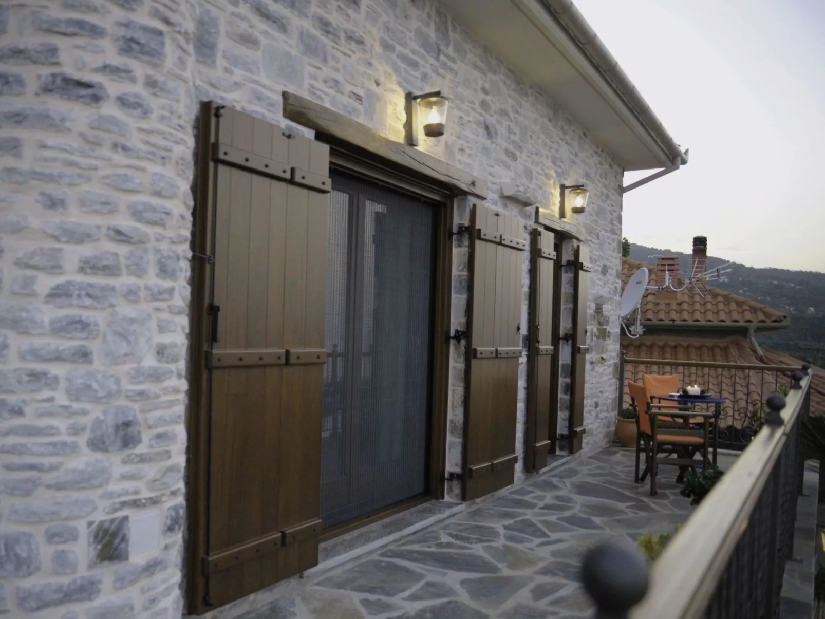 Villa im Grünen-Buiten