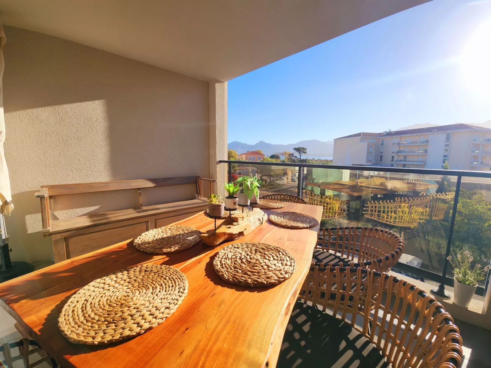 Calvi "Eden Paradisu"-Buiten