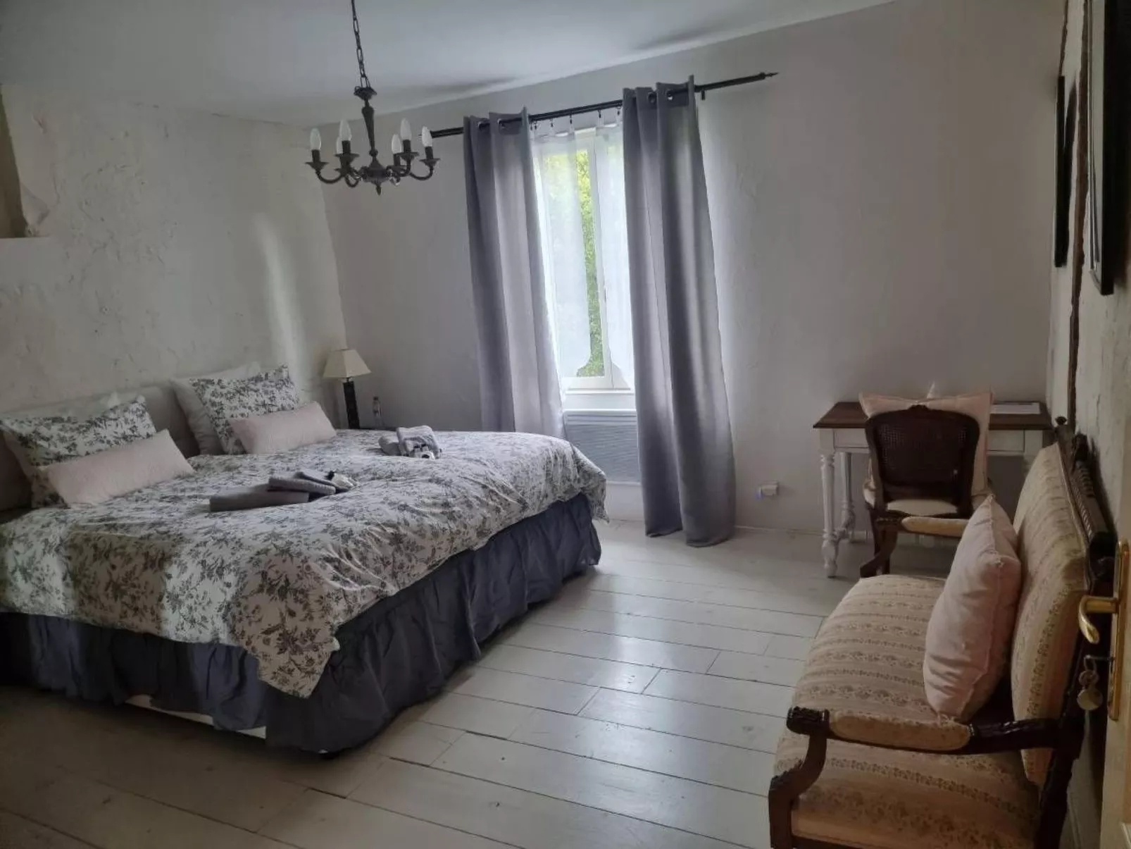 Villa 'Grand Tauzia'-Binnen