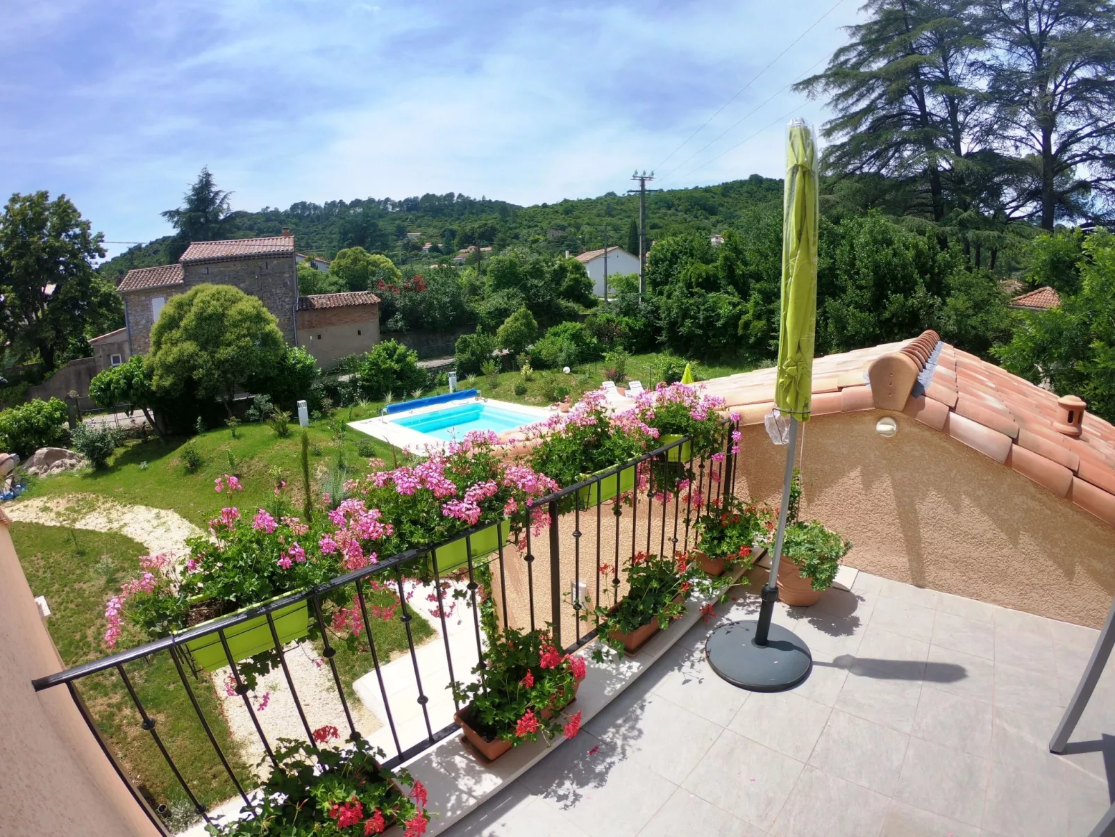 FERIENWOHNUNG, POOL, KLIMAANLAGE