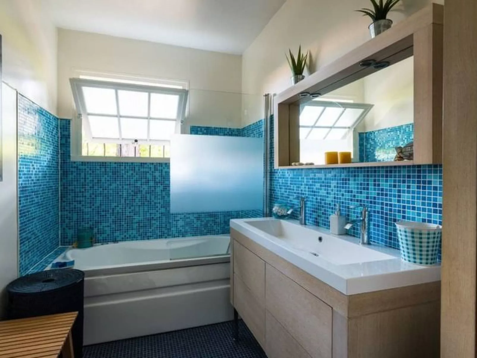 10 p mit beheiztem Pool-Binnen