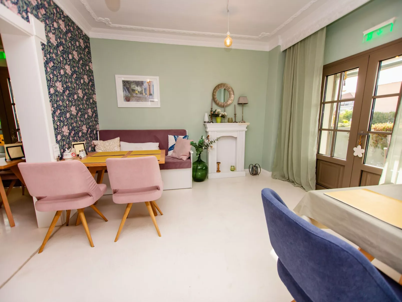 Studio-Appartement mit Balkon-Binnen