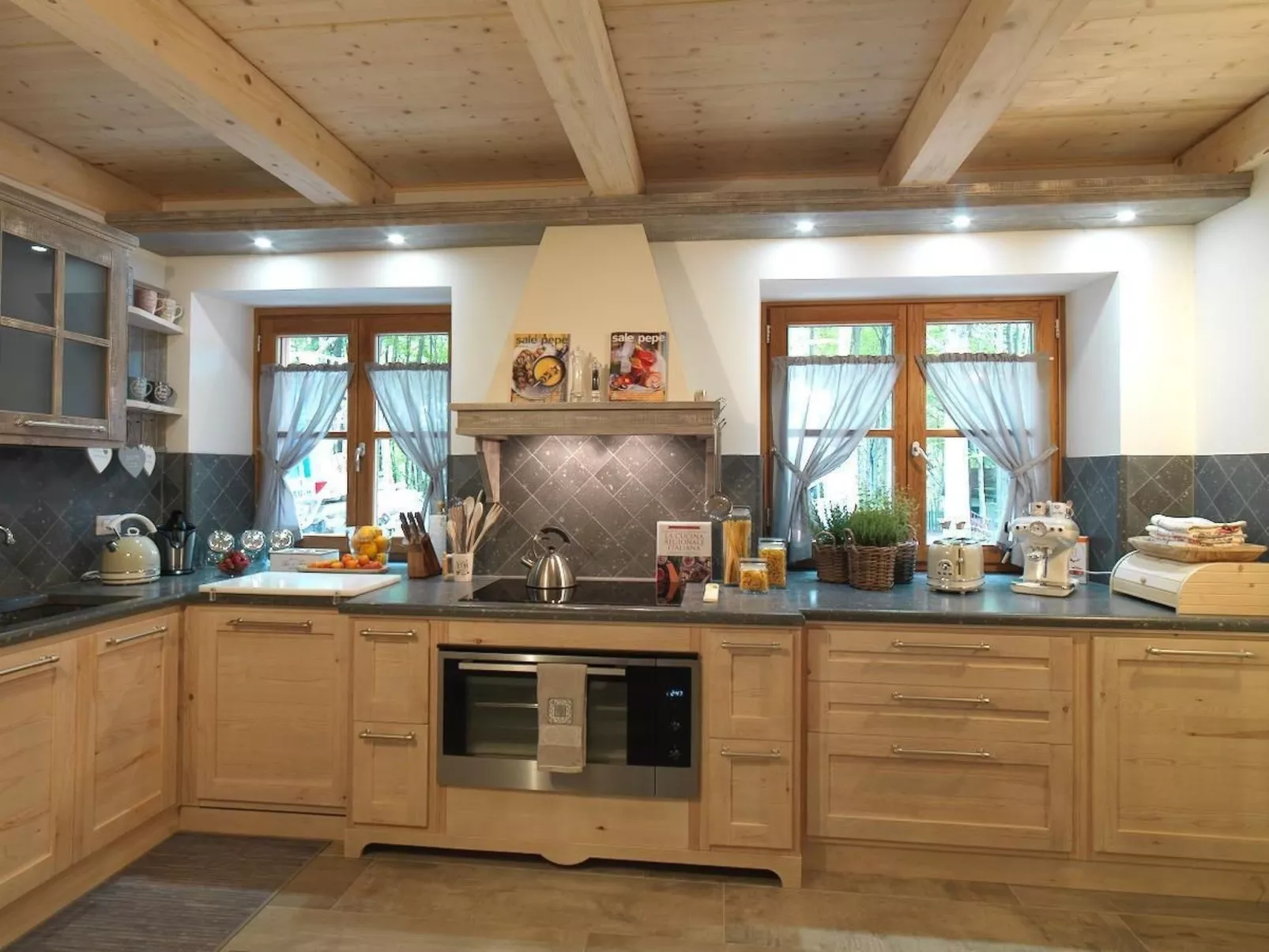 Berg "Chalet Galli" mit SPA-Image-tags.info