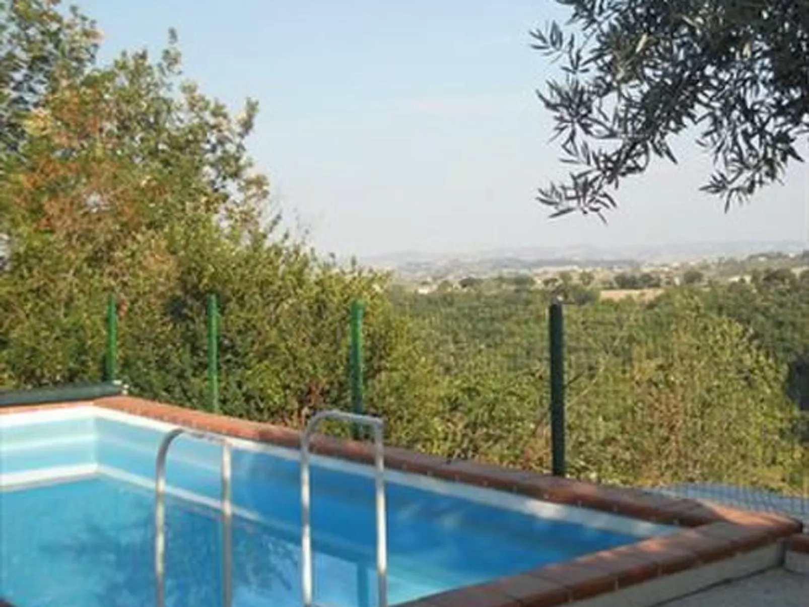 Mit Blick auf das Wasser