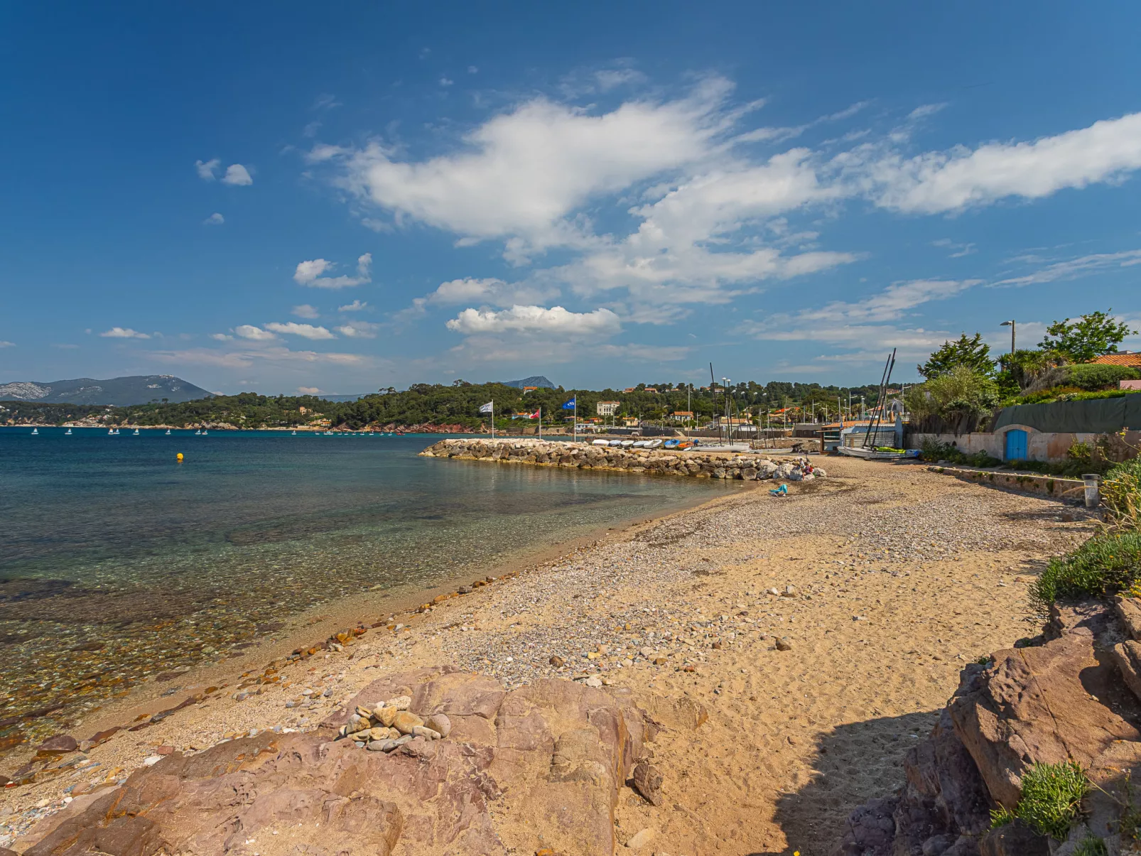 Im Herzen eines Weinguts, schattige Terrasse mit Meerblick, Pool - Omgeving