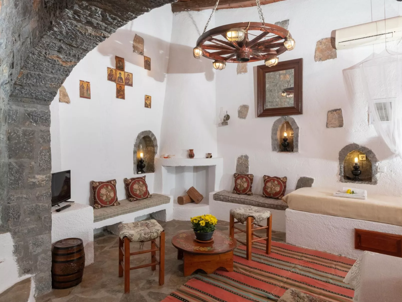 Authentisches kretisches Steinhaus Clio mit Aussicht