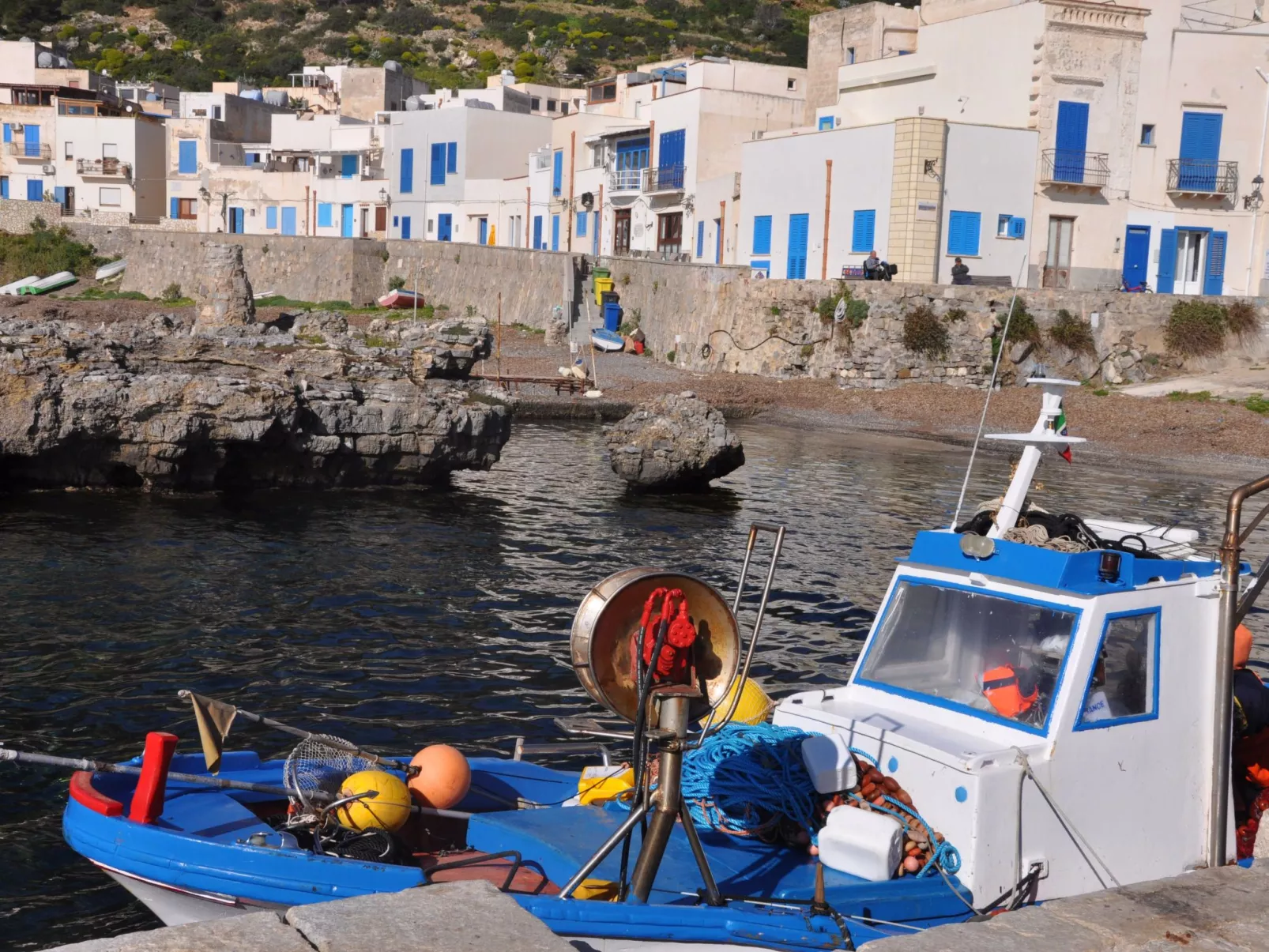 Wohnung in Marettimo mit Terrasse, gemeinsamem Pool und Garten-Buiten
