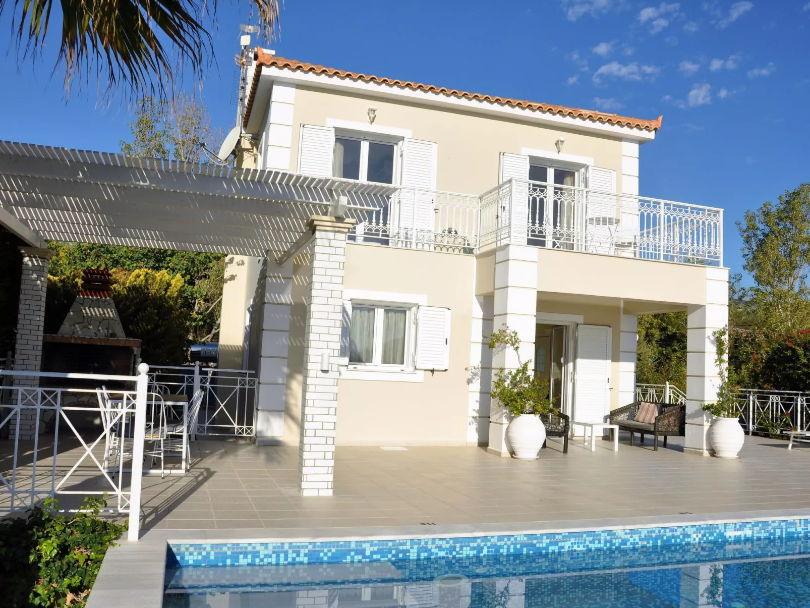 Villa "Sea View" mit spektakulärem Meerblick-Buiten