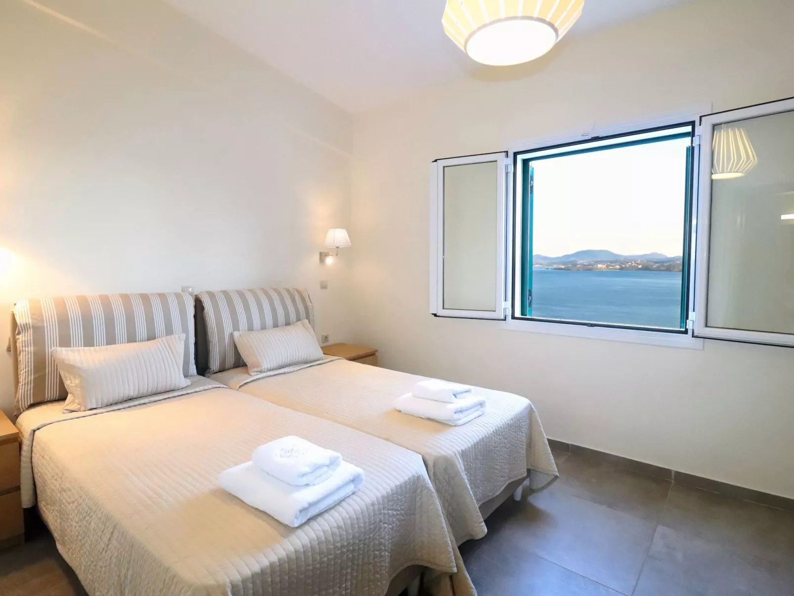 "Faiax" mit eigenem Pool-Binnen