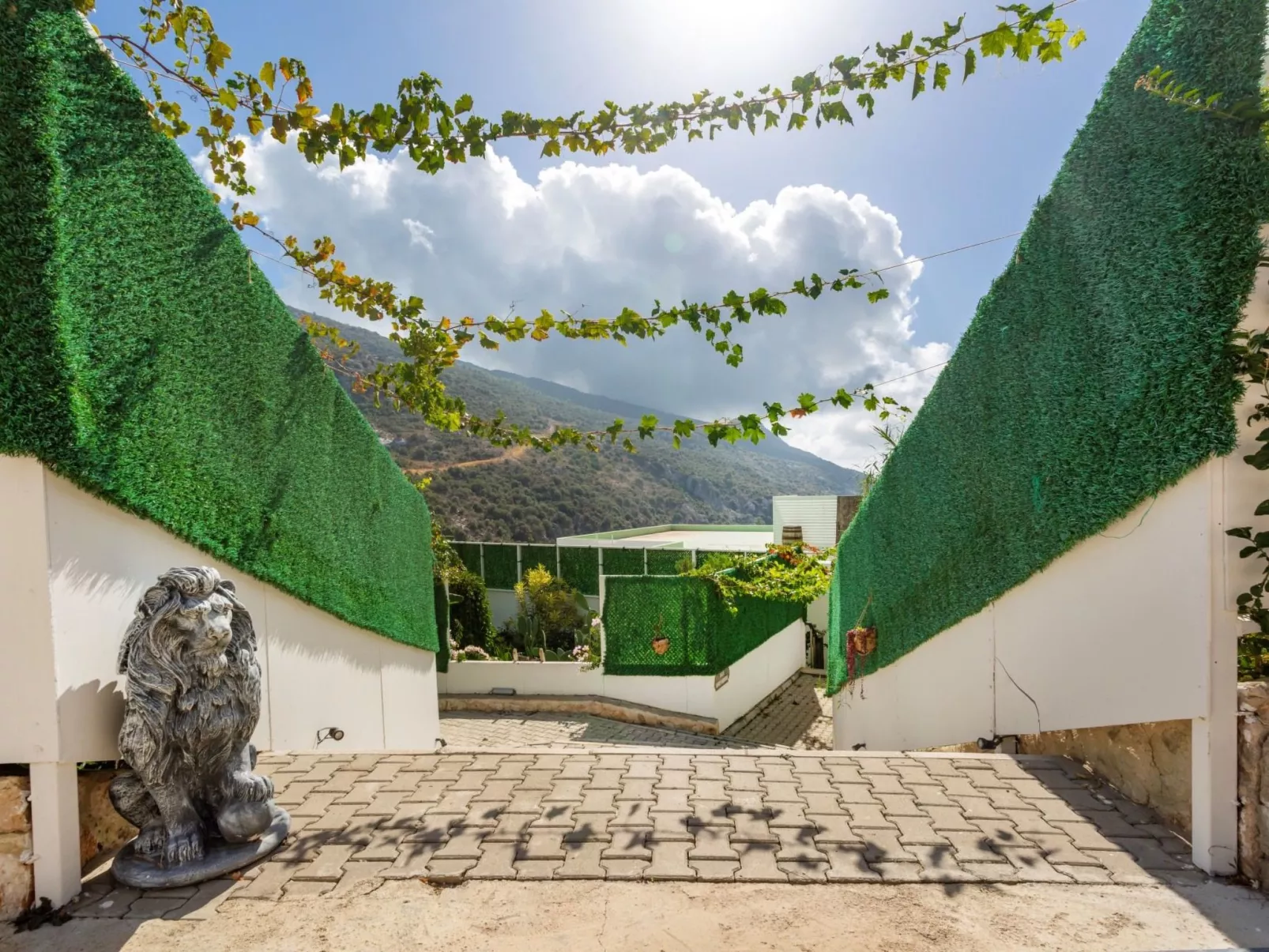 Villa Infinity Mountain mit Pool in Kalkan