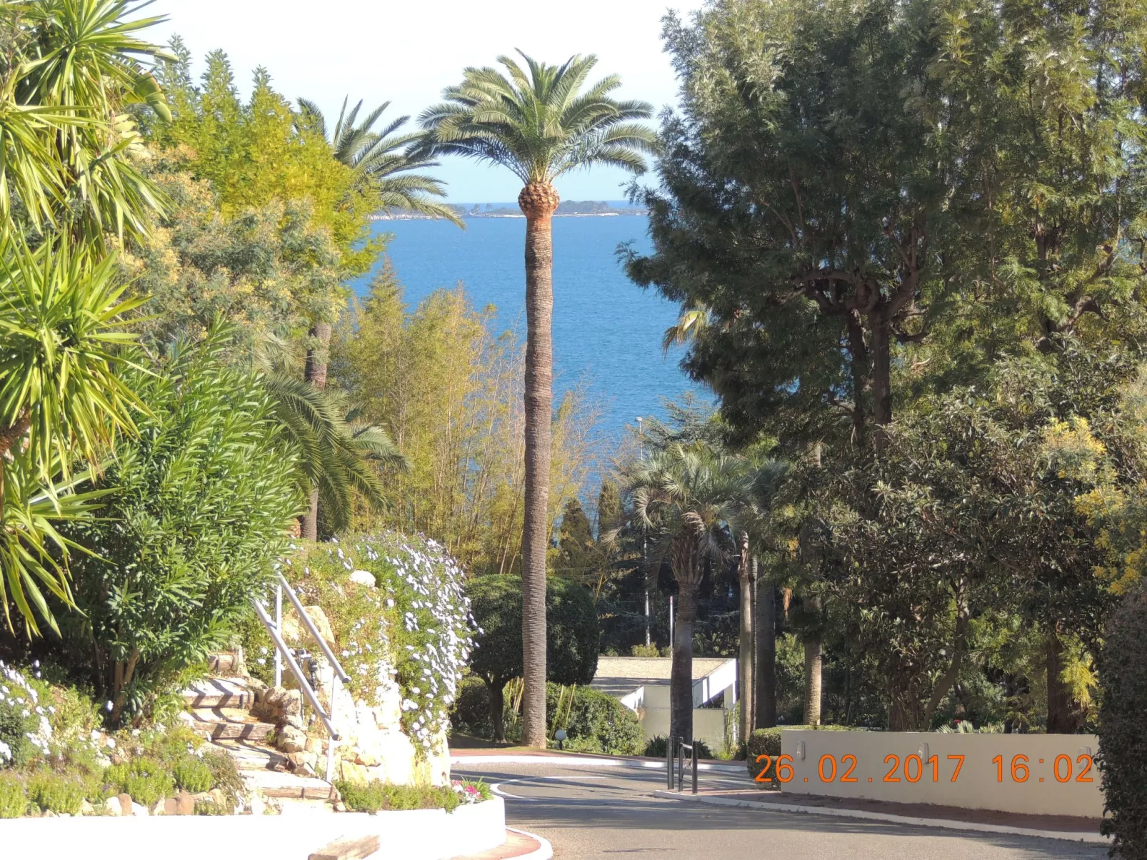 Studio Vue mer standing proche Cannes-Buiten