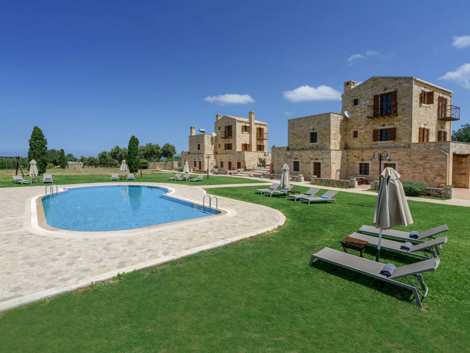 Villa "Arodamos" mit Garten, Grill und Terrasse