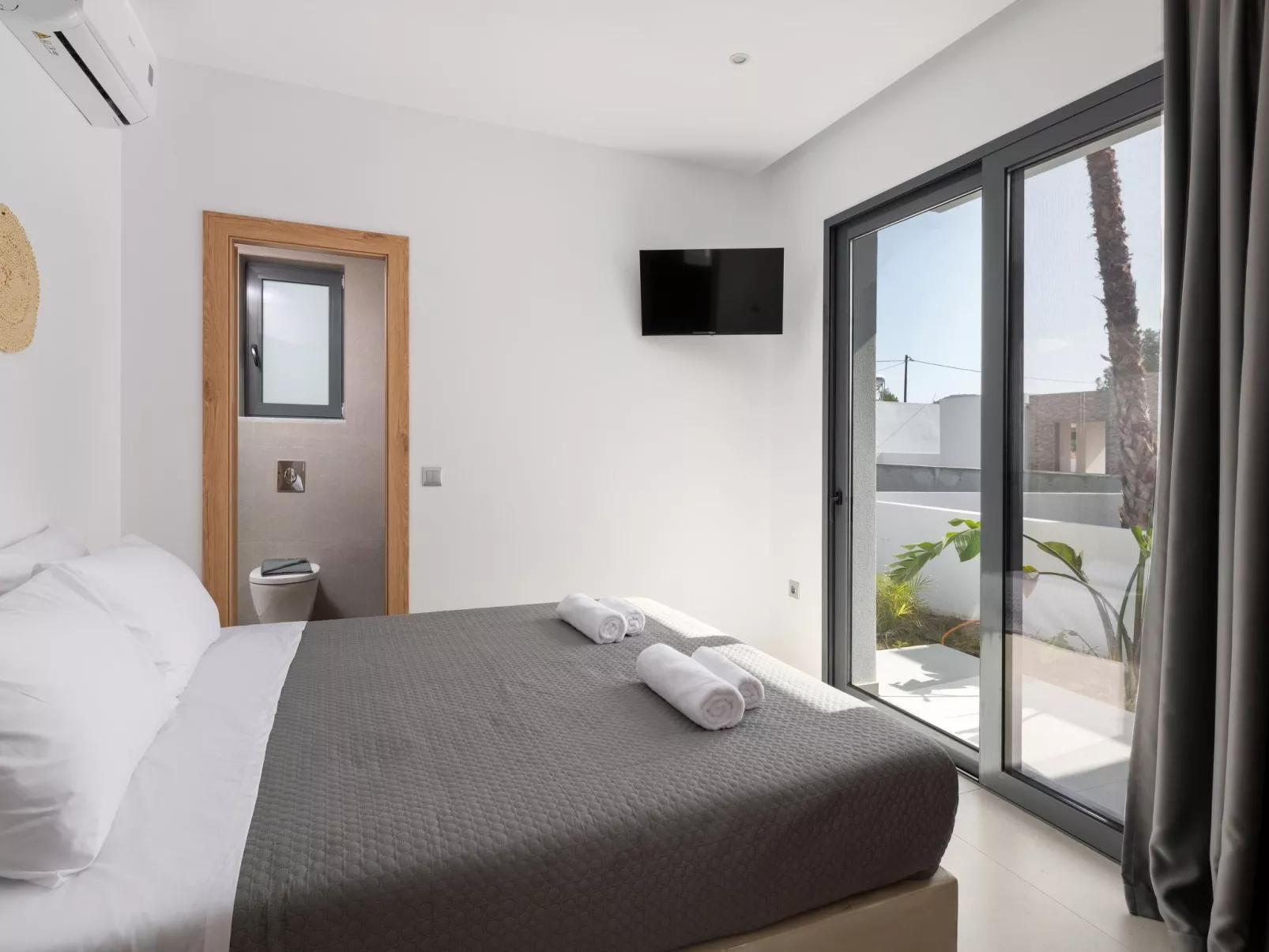 Salzige Luxus-Villa 4-Binnen