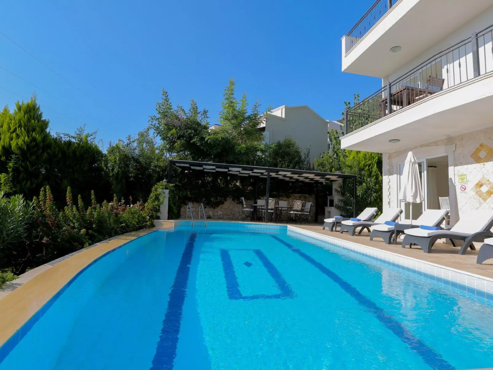 Steinhaus Villa direkt im Zentrum von Kalkan