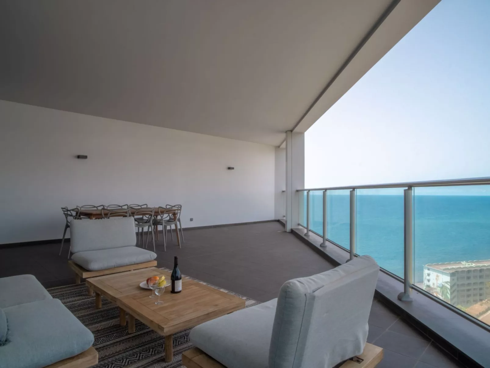 Für 6 Personen ca. 120 m&sup2; in São Martinho, Madeira (Südküste von Madeira)-Buiten