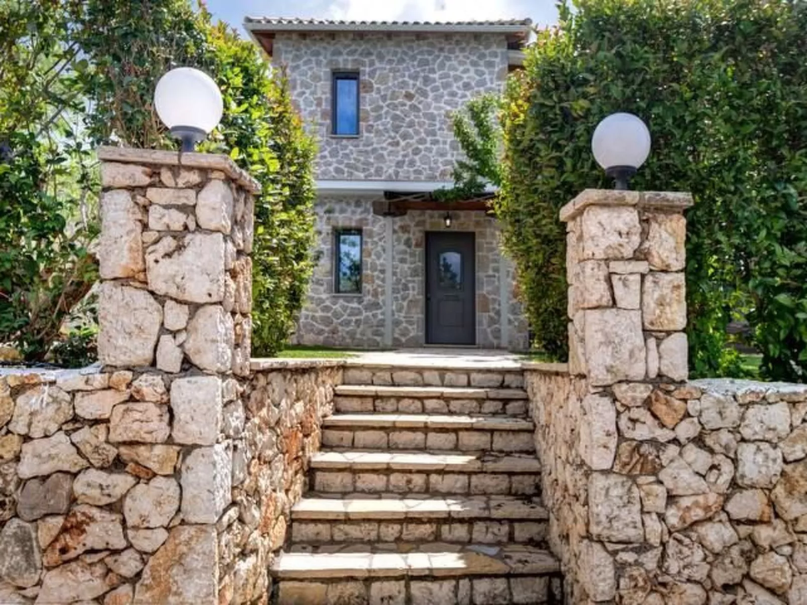 Luxuriöse Steinvilla Emily nahe dem Strand von Mylos
