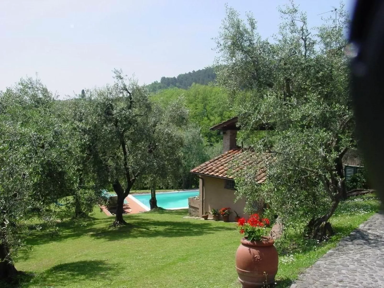 'Villa Pieve' mit eigenem Pool-Buiten