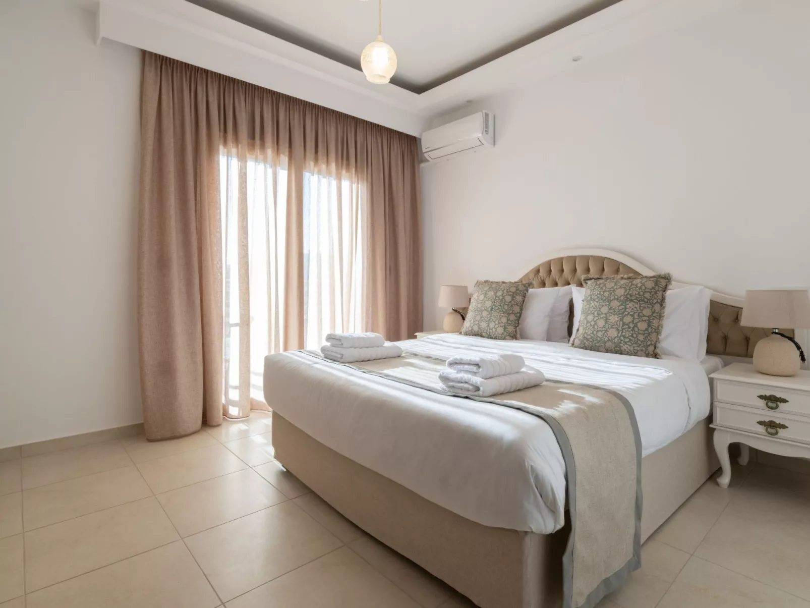 Ferienvilla 'Summer Wind Mansion-Binnen