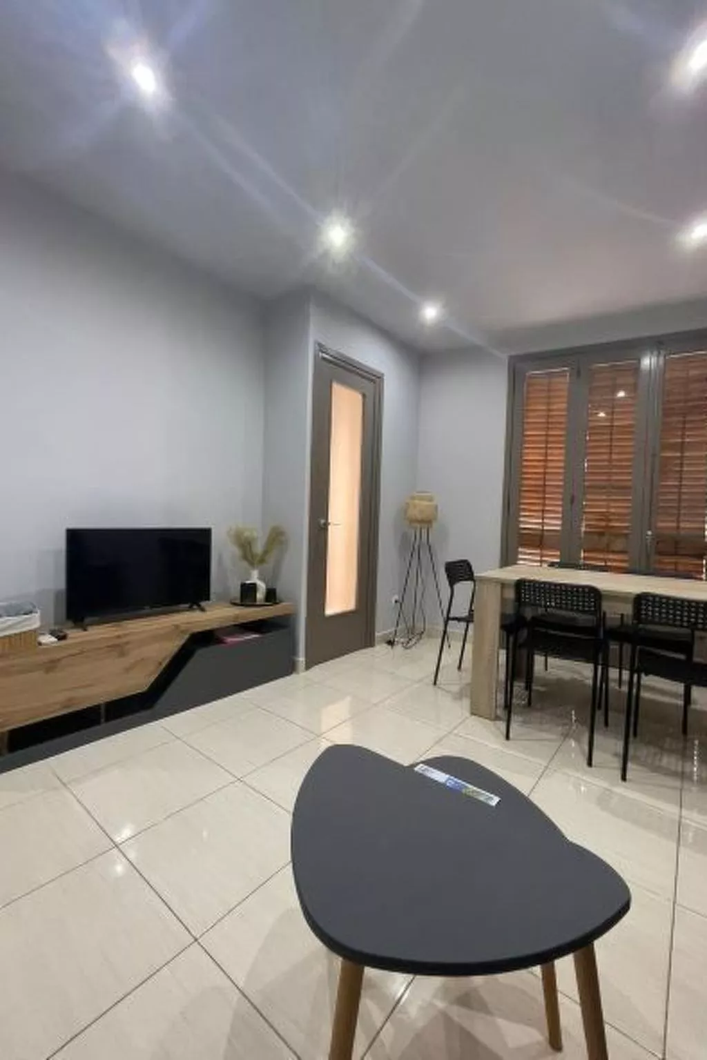 Wohnung "Stockwerk 2" mit Balkon