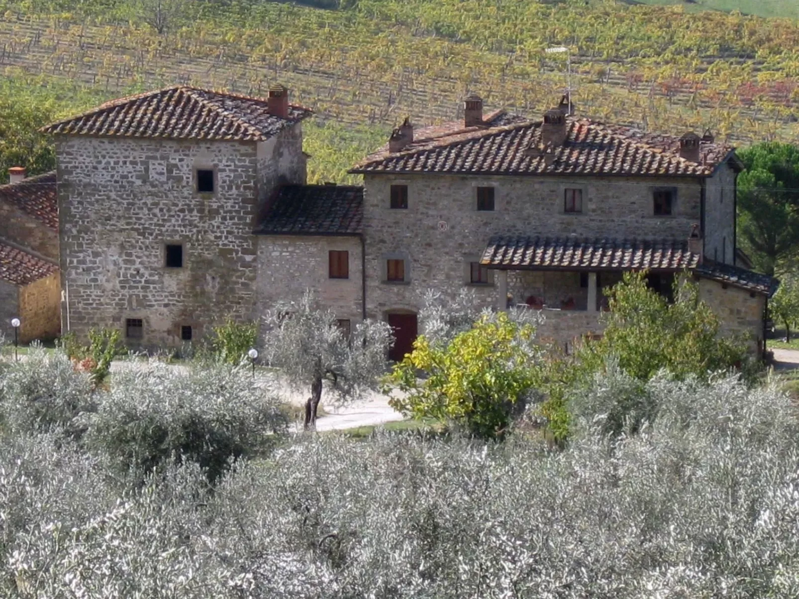 'La torre' mit Pool-Image-tags.info