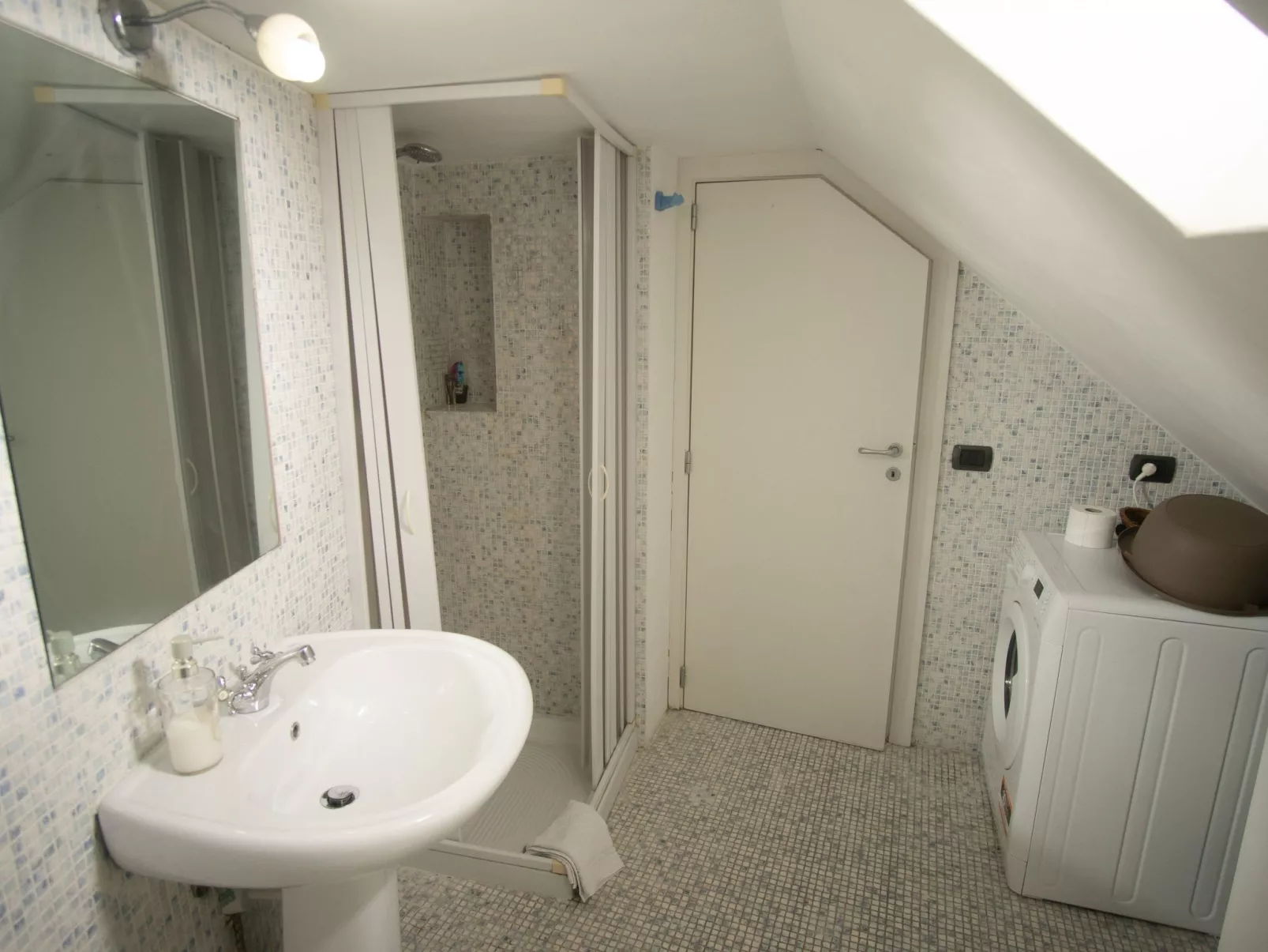 Villa mit Blick auf das Meer an der Amalfiküste-Binnen