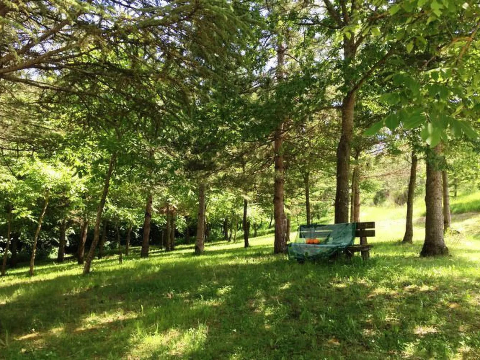 Unterkunft in einer Höhle mit Whirlpool